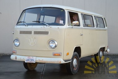  Volkswagen T2A 1972